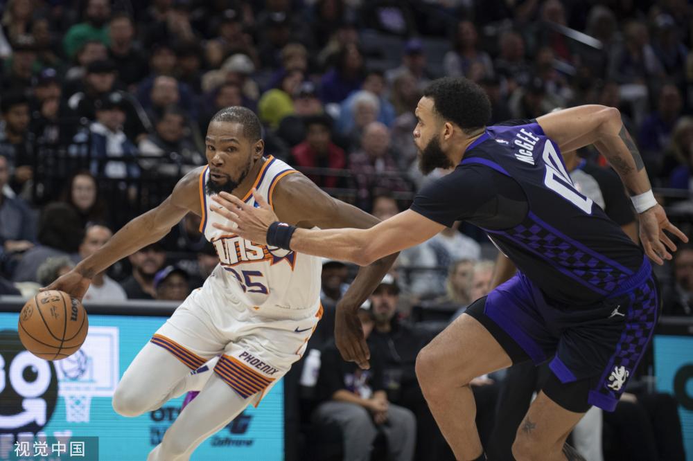 在他的带领 在他的带领