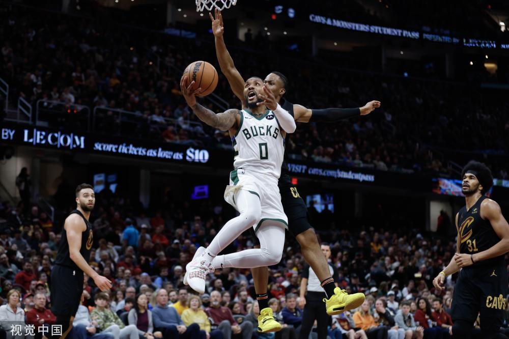 很快吸引了 很快吸引了